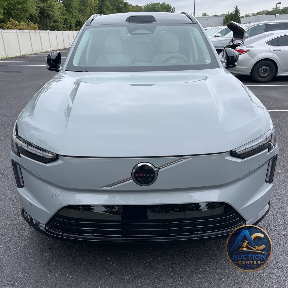 2025 Volvo EX90 Ultra