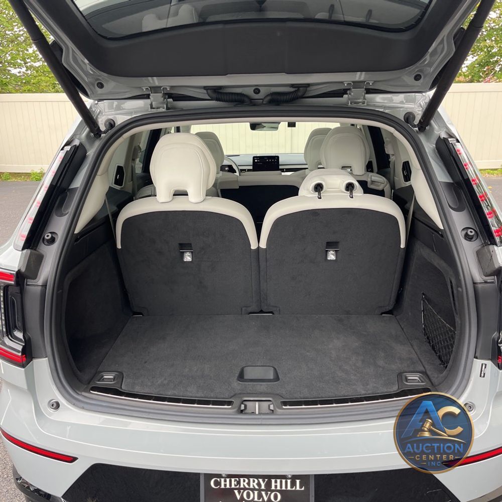 2025 Volvo EX90 Ultra
