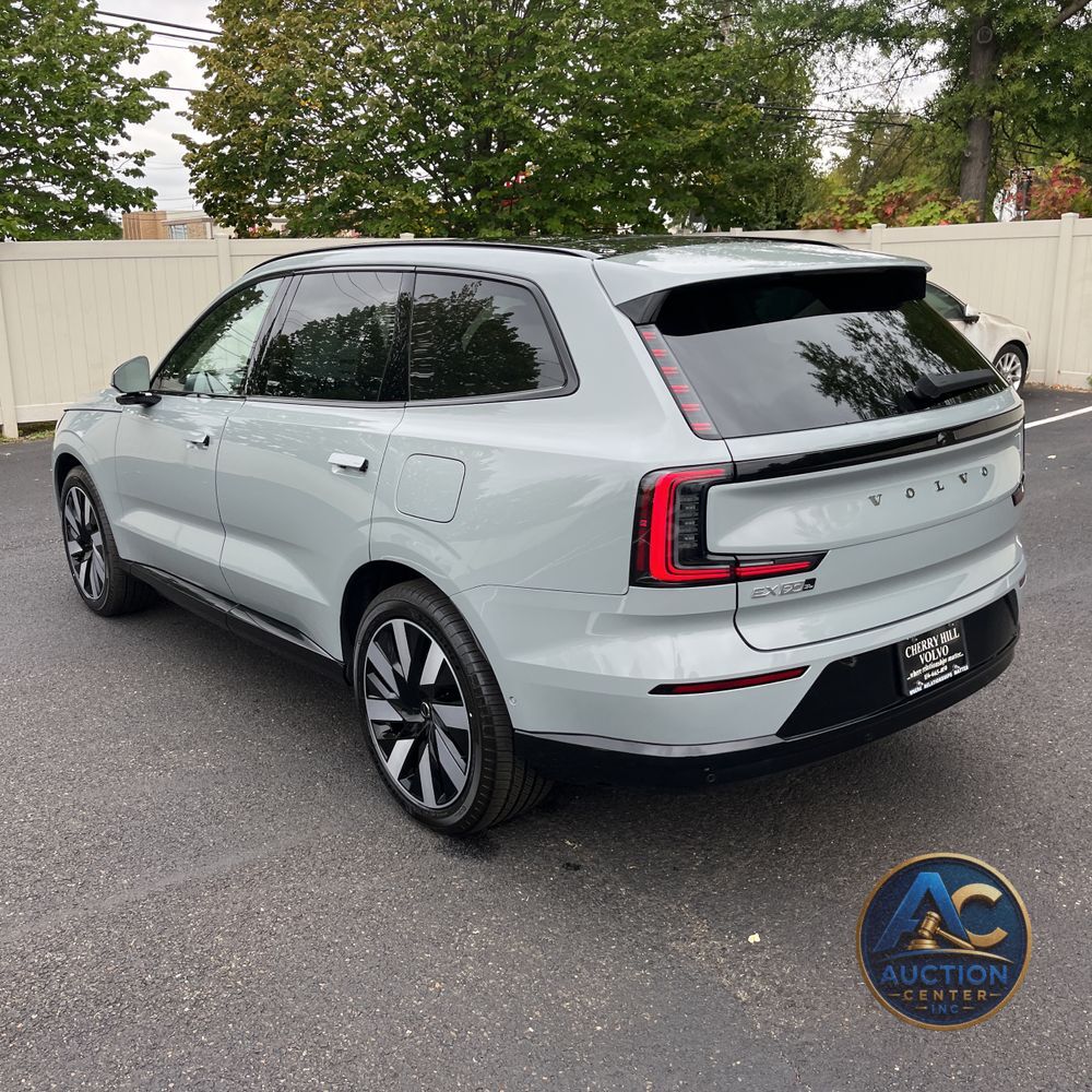 2025 Volvo EX90 Ultra