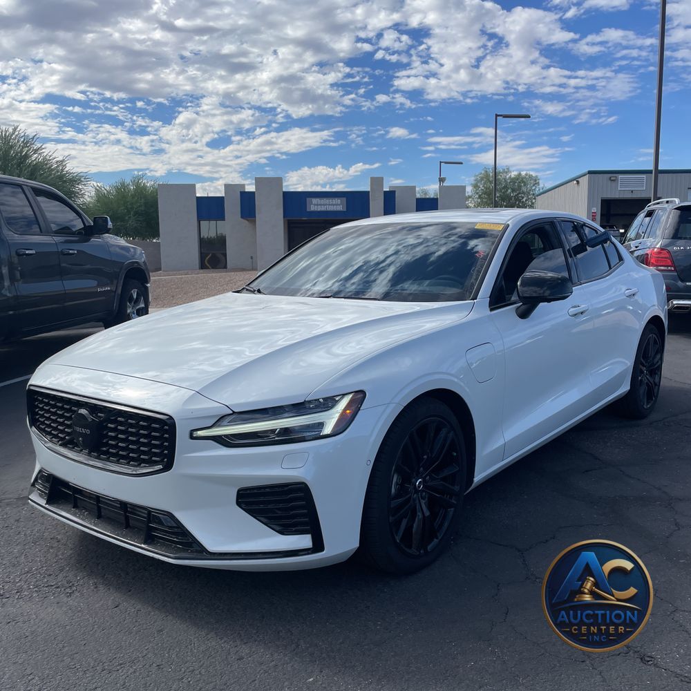 2024 Volvo S60 T8 - Ultimate PHEV