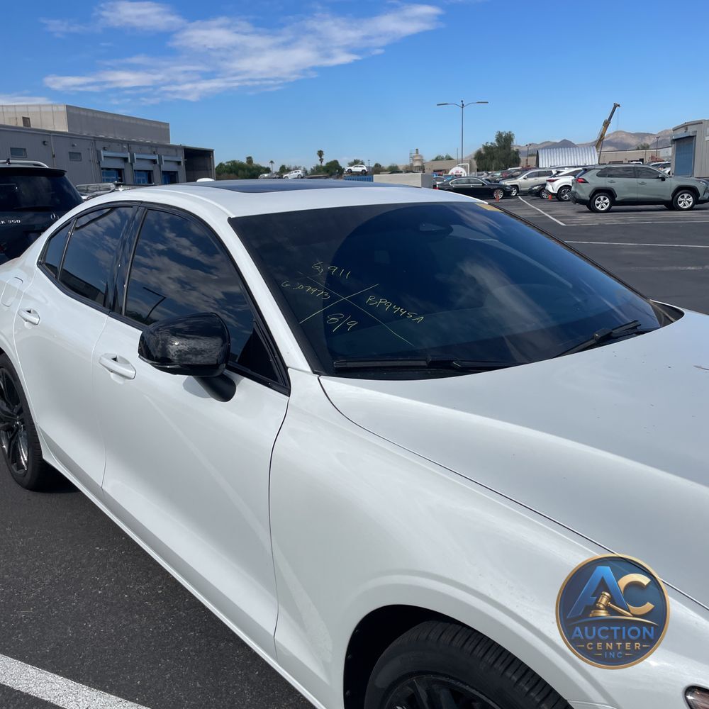 2024 Volvo S60 T8 - Ultimate PHEV
