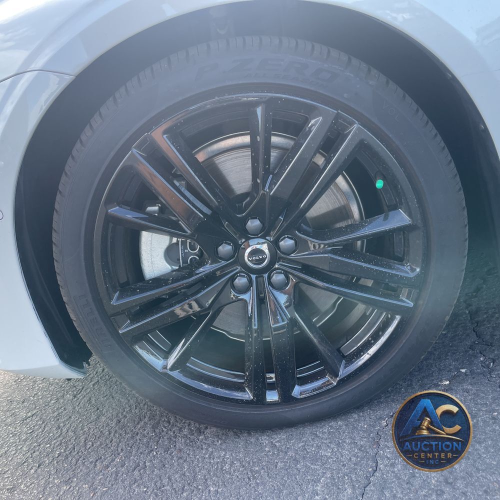 2024 Volvo S60 T8 - Ultimate PHEV