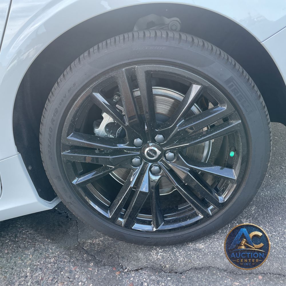 2024 Volvo S60 T8 - Ultimate PHEV