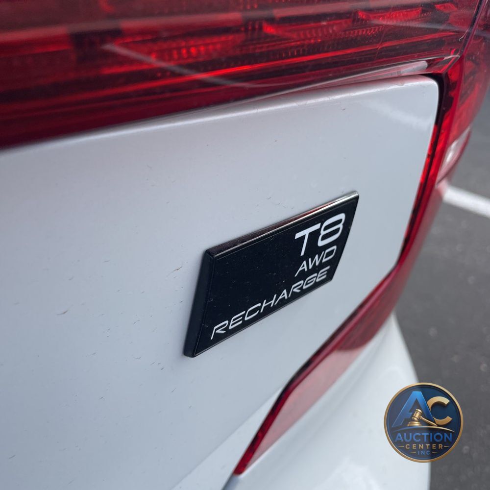 2024 Volvo S60 T8 - Ultimate PHEV