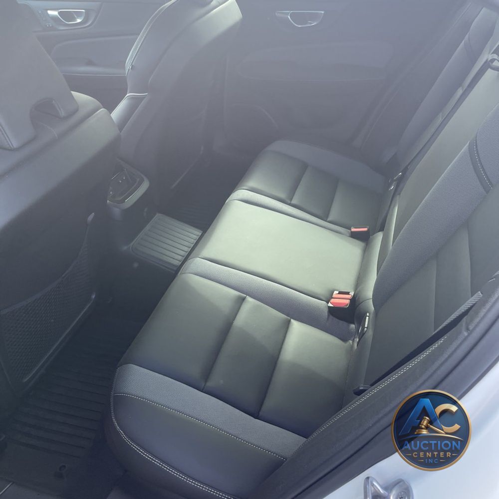 2024 Volvo S60 T8 - Ultimate PHEV