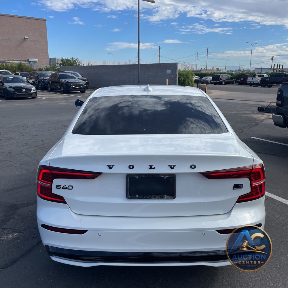 2024 Volvo S60 T8 - Ultimate PHEV