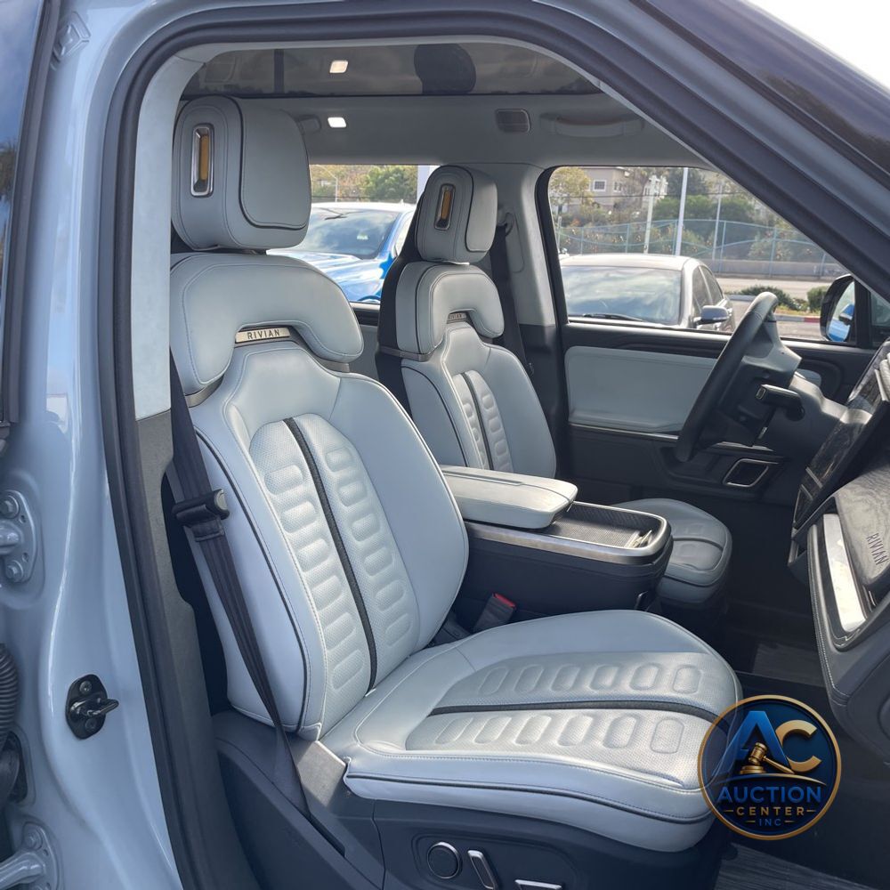 2023 Rivian R1S Adventure Quad-Motor