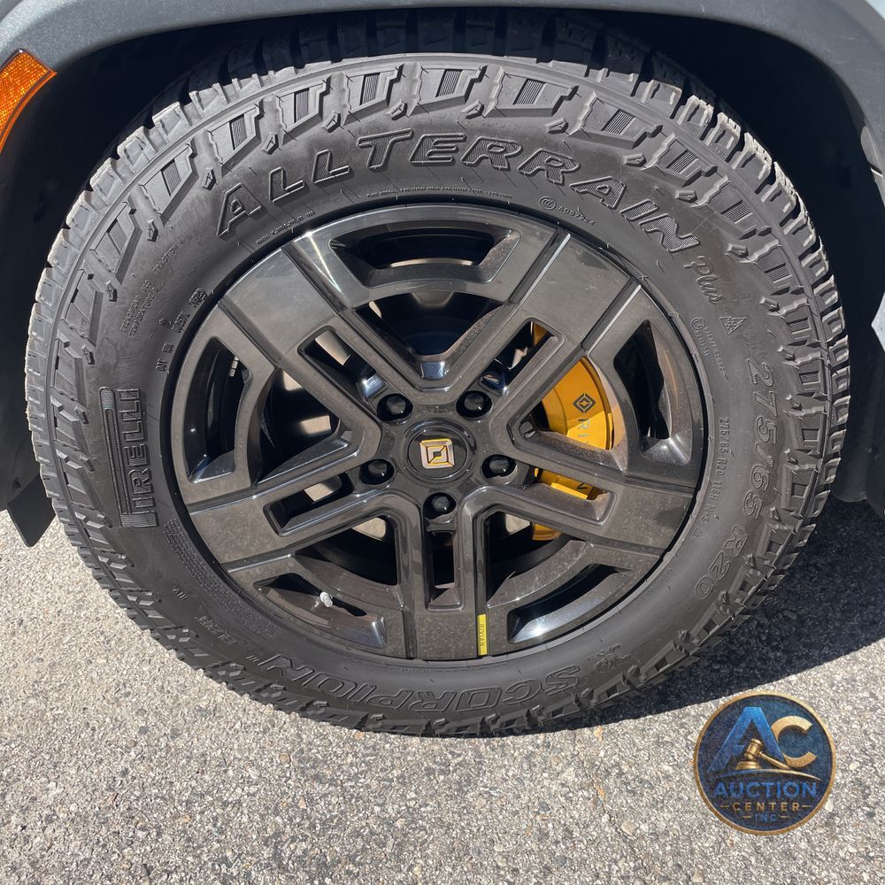 2023 Rivian R1S Adventure Quad-Motor