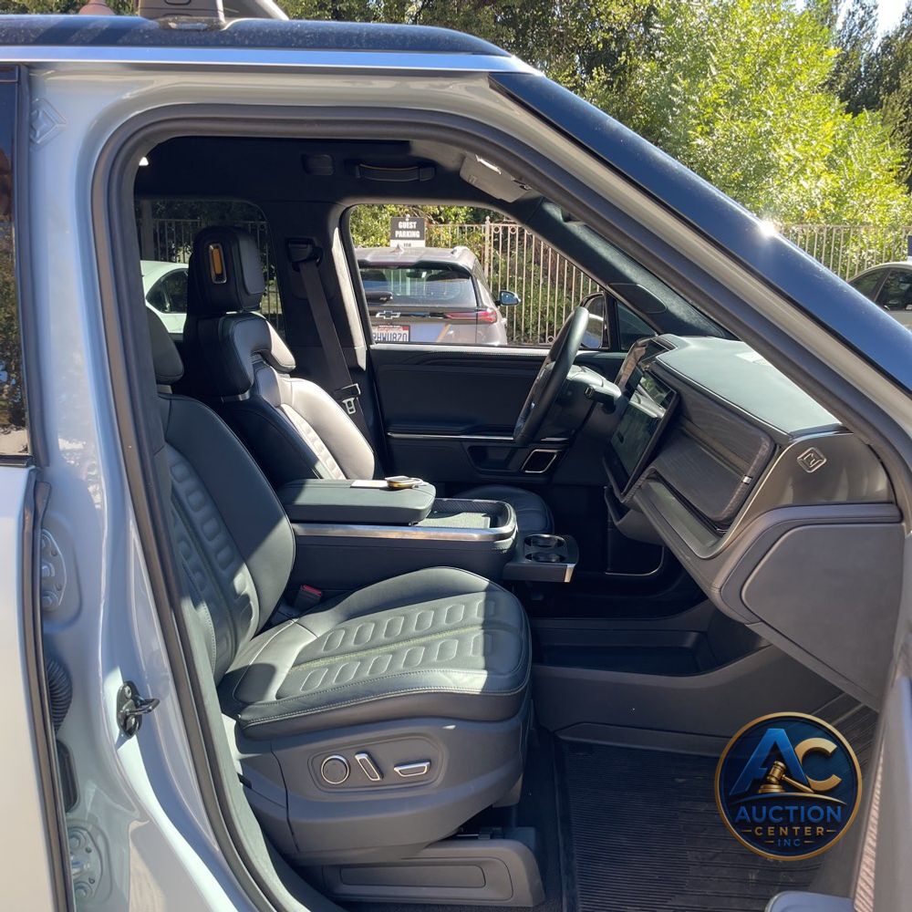 2023 Rivian R1S Adventure Quad-Motor