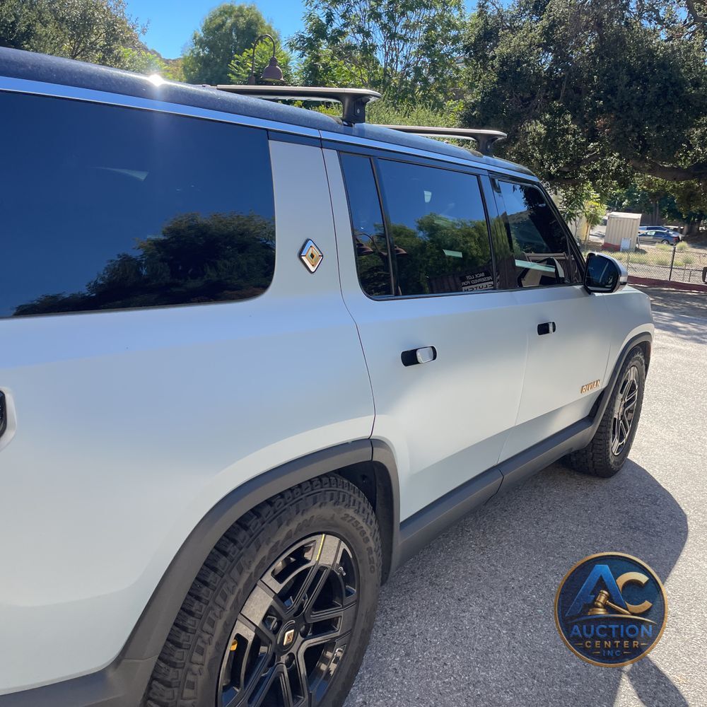 2023 Rivian R1S Adventure Quad-Motor