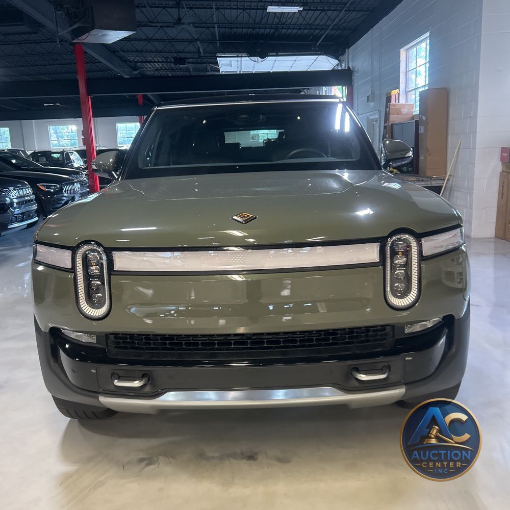 2022 Rivian R1S Launch Edition