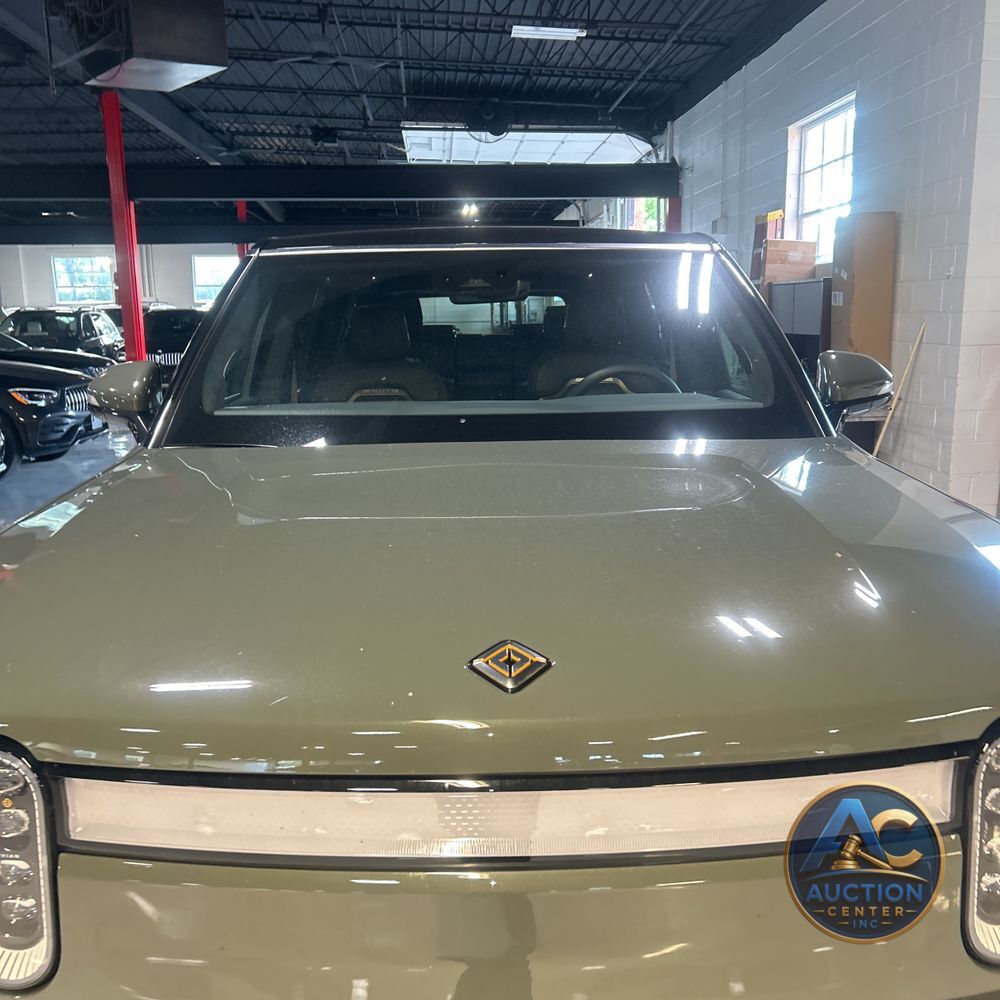 2022 Rivian R1S Launch Edition