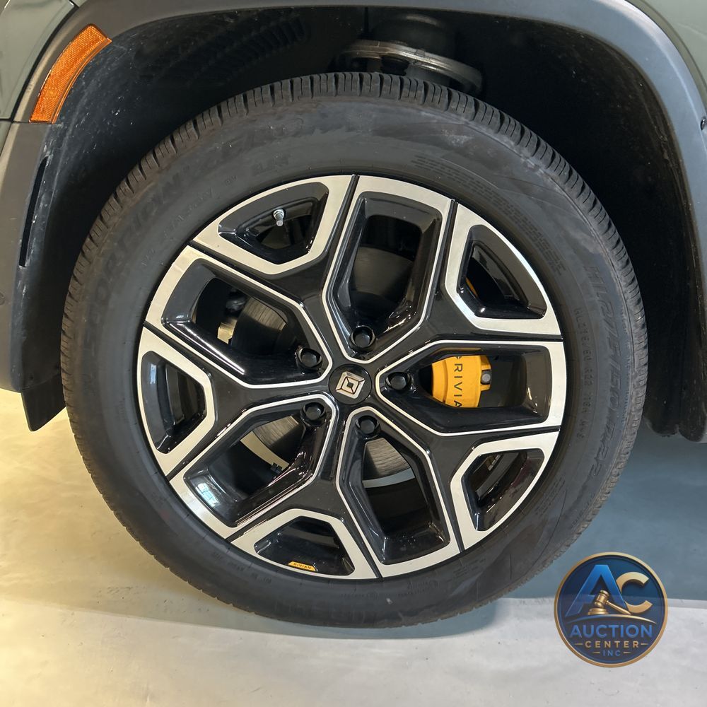 2022 Rivian R1S Launch Edition