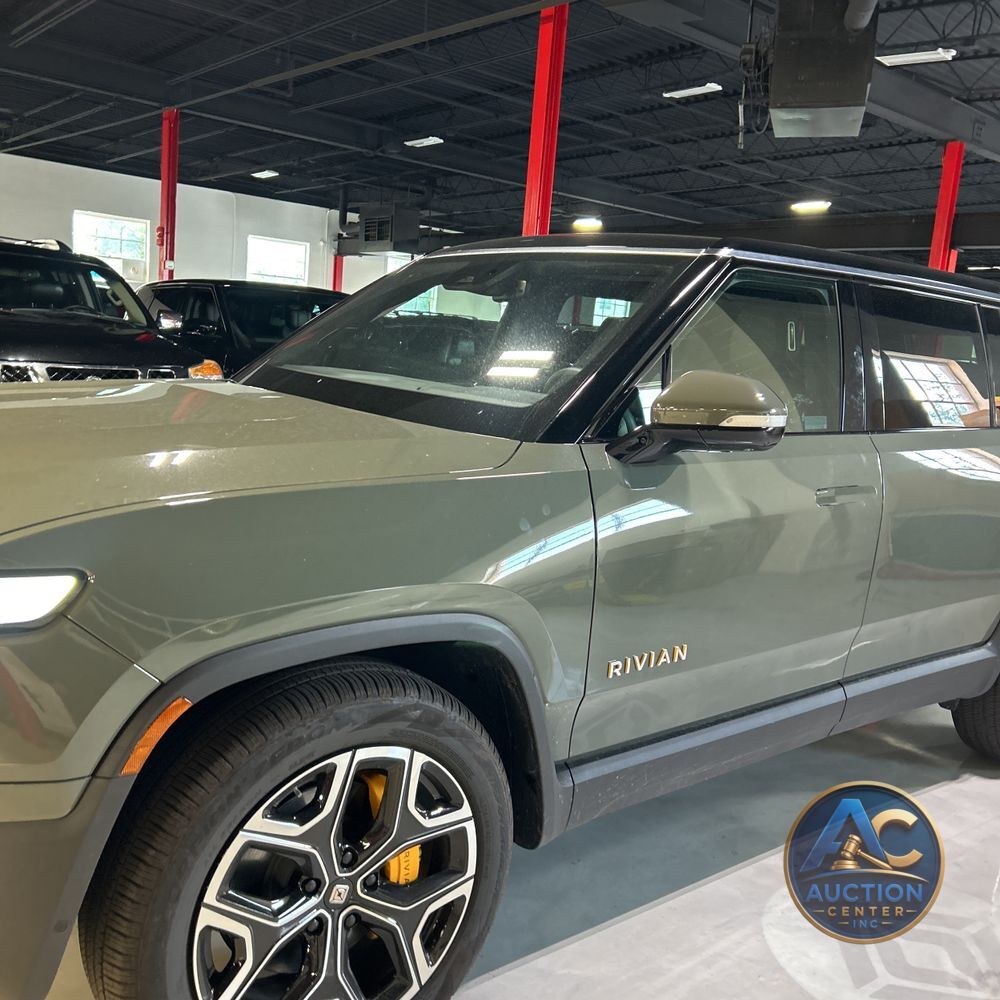 2022 Rivian R1S Launch Edition