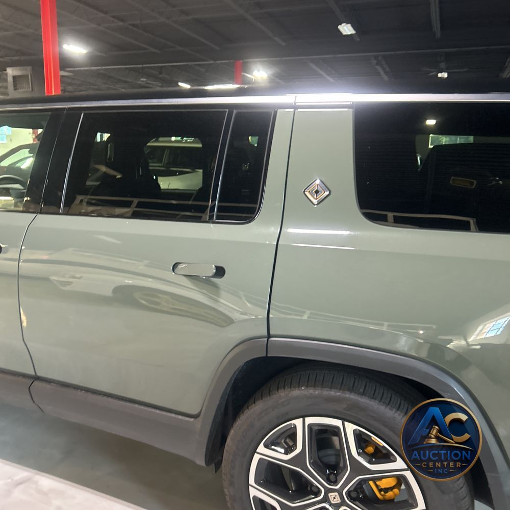 2022 Rivian R1S Launch Edition