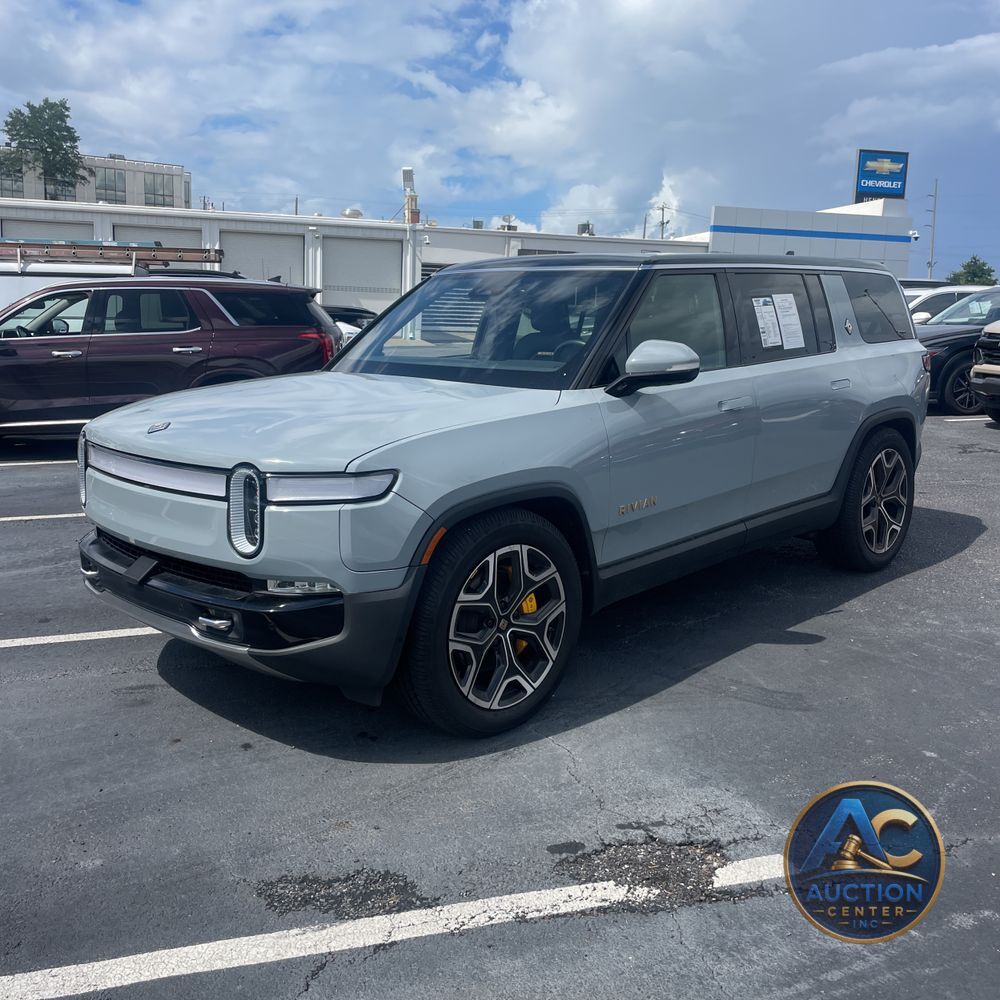 2023 Rivian R1S Launch Ed Quad-Motor