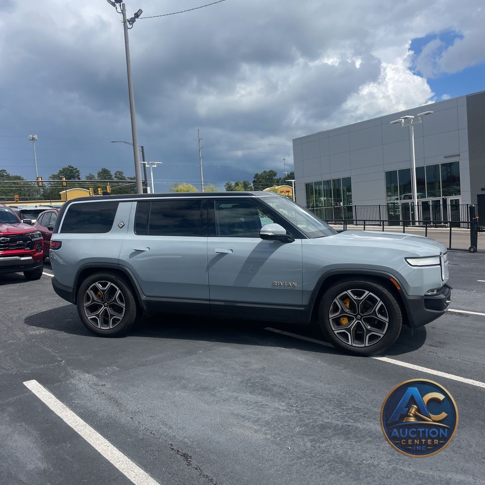 2023 Rivian R1S Launch Ed Quad-Motor