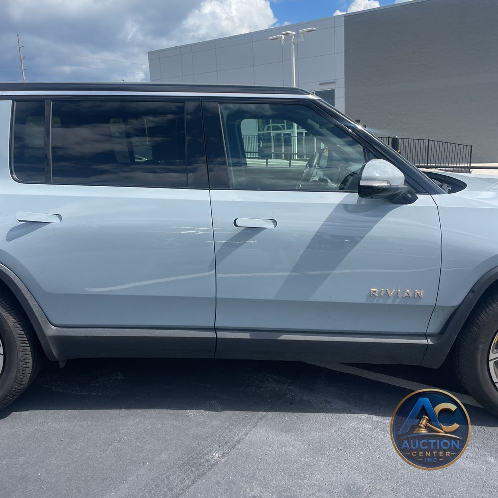 2023 Rivian R1S Launch Ed Quad-Motor