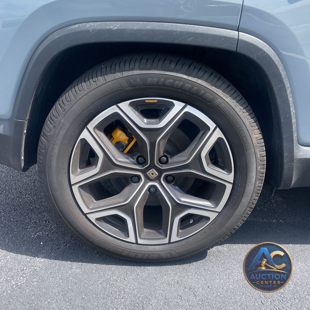 2023 Rivian R1S Launch Ed Quad-Motor