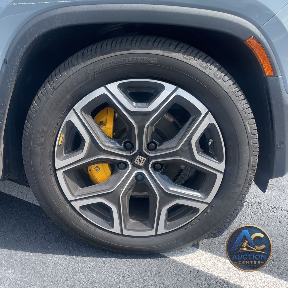 2023 Rivian R1S Launch Ed Quad-Motor