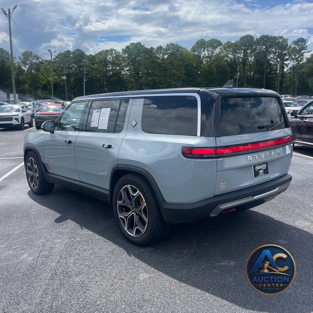 2023 Rivian R1S Launch Ed Quad-Motor