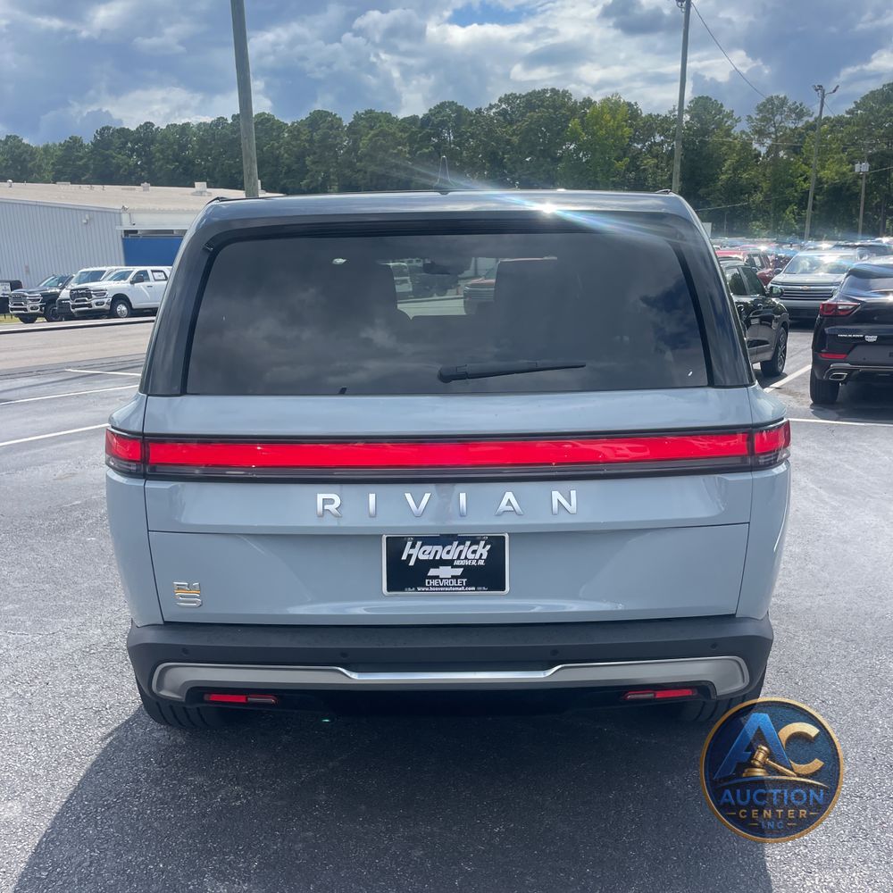 2023 Rivian R1S Launch Ed Quad-Motor