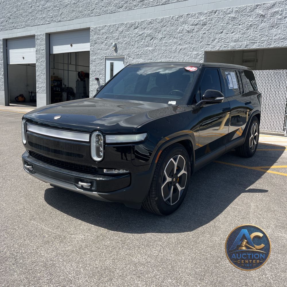 2022 Rivian R1S Launch Edition
