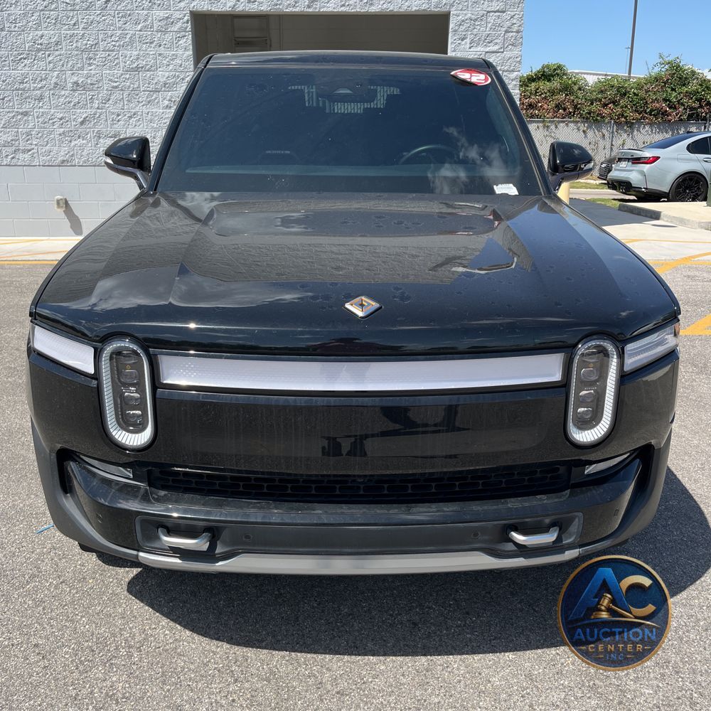 2022 Rivian R1S Launch Edition