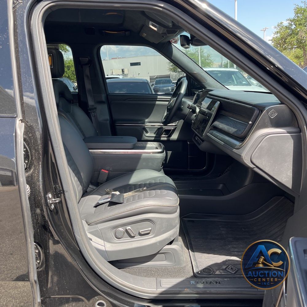 2022 Rivian R1S Launch Edition