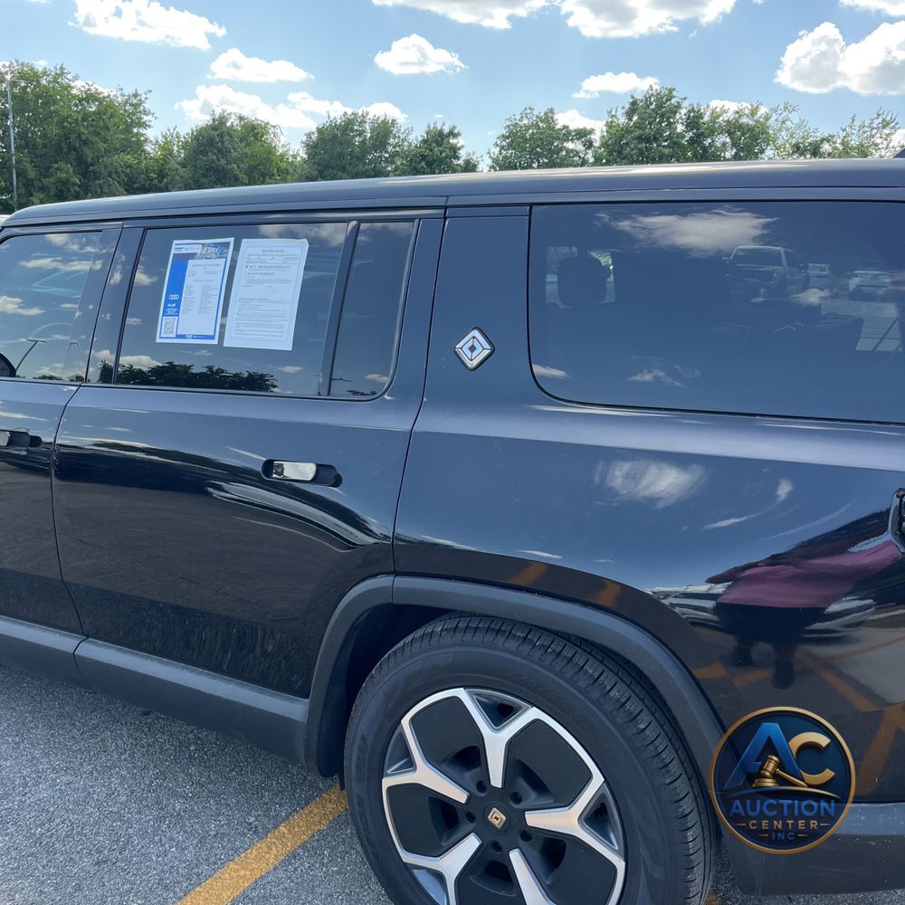 2022 Rivian R1S Launch Edition