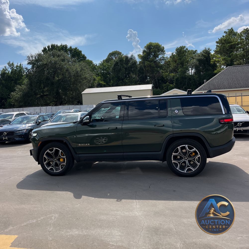 2022 Rivian R1S Launch Edition