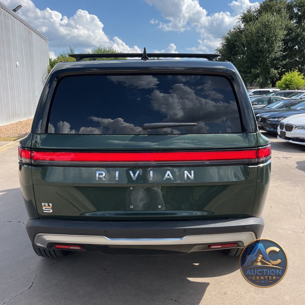 2022 Rivian R1S Launch Edition