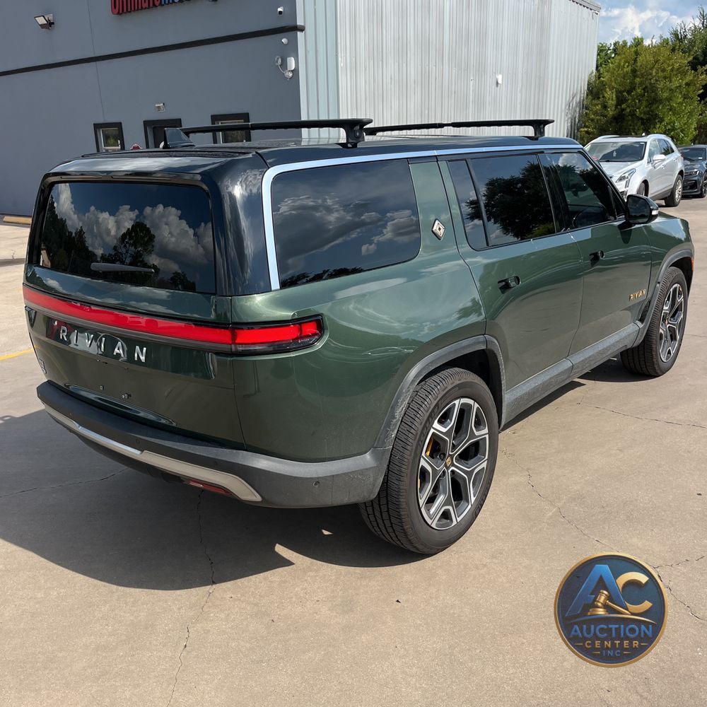 2022 Rivian R1S Launch Edition