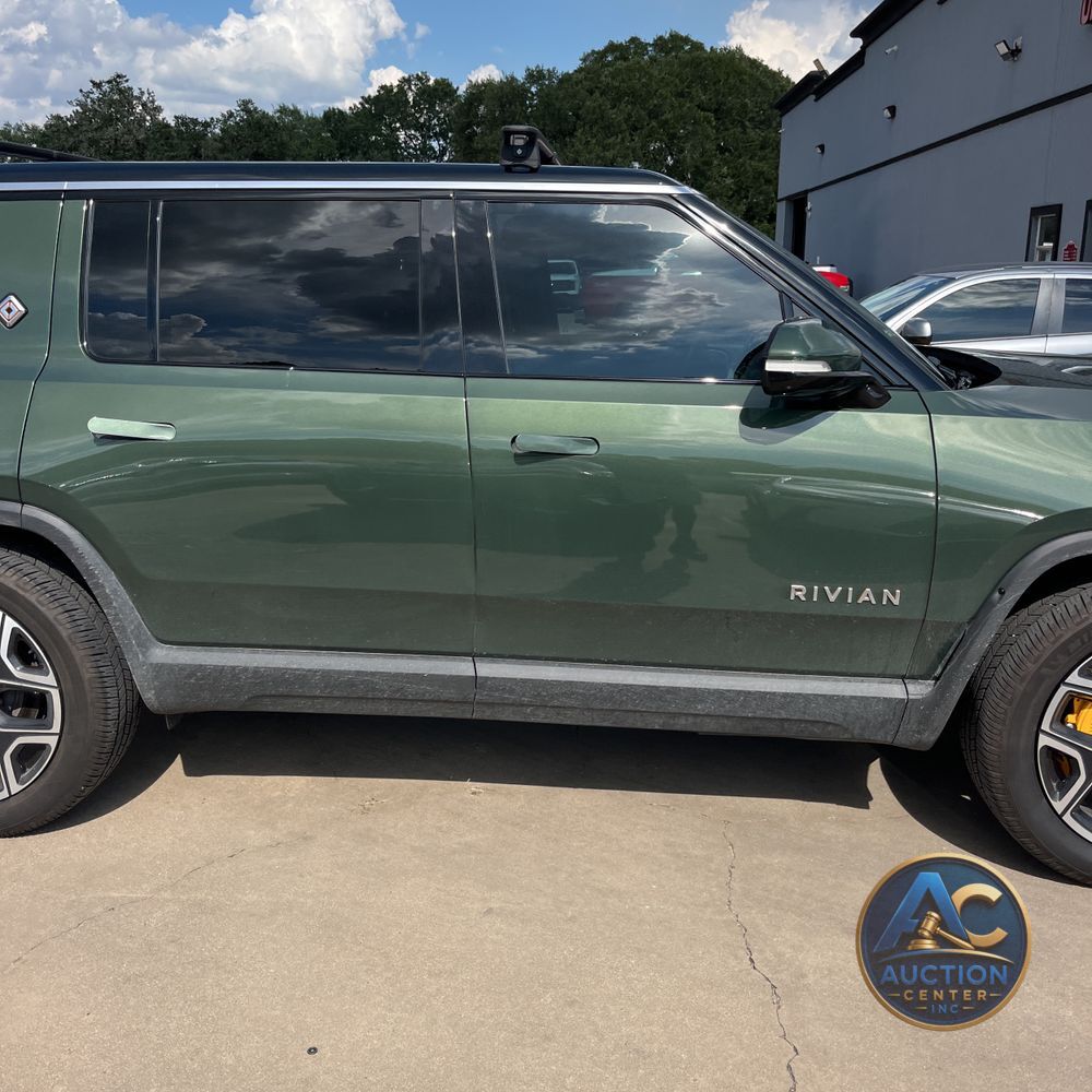 2022 Rivian R1S Launch Edition
