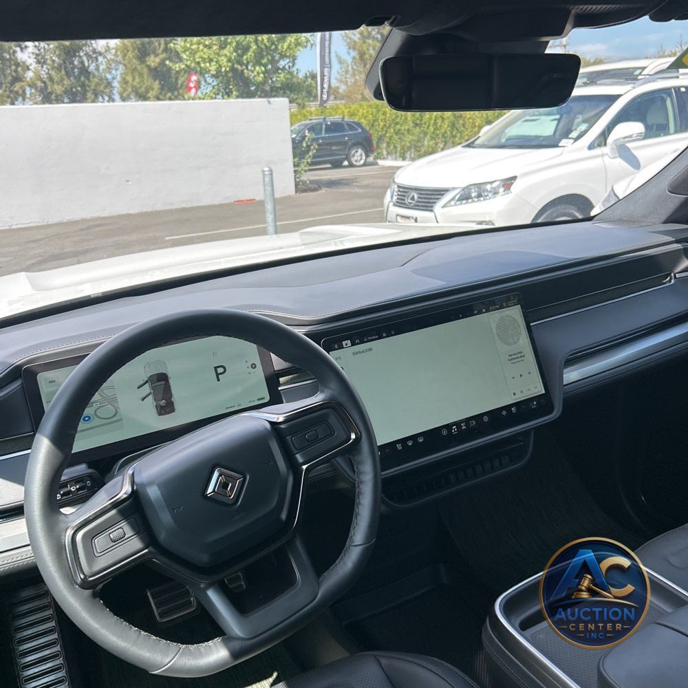 2024 Rivian R1S Adventure Dual-Motor