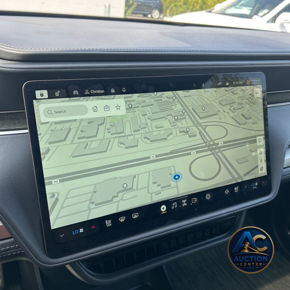 2024 Rivian R1S Adventure Dual-Motor
