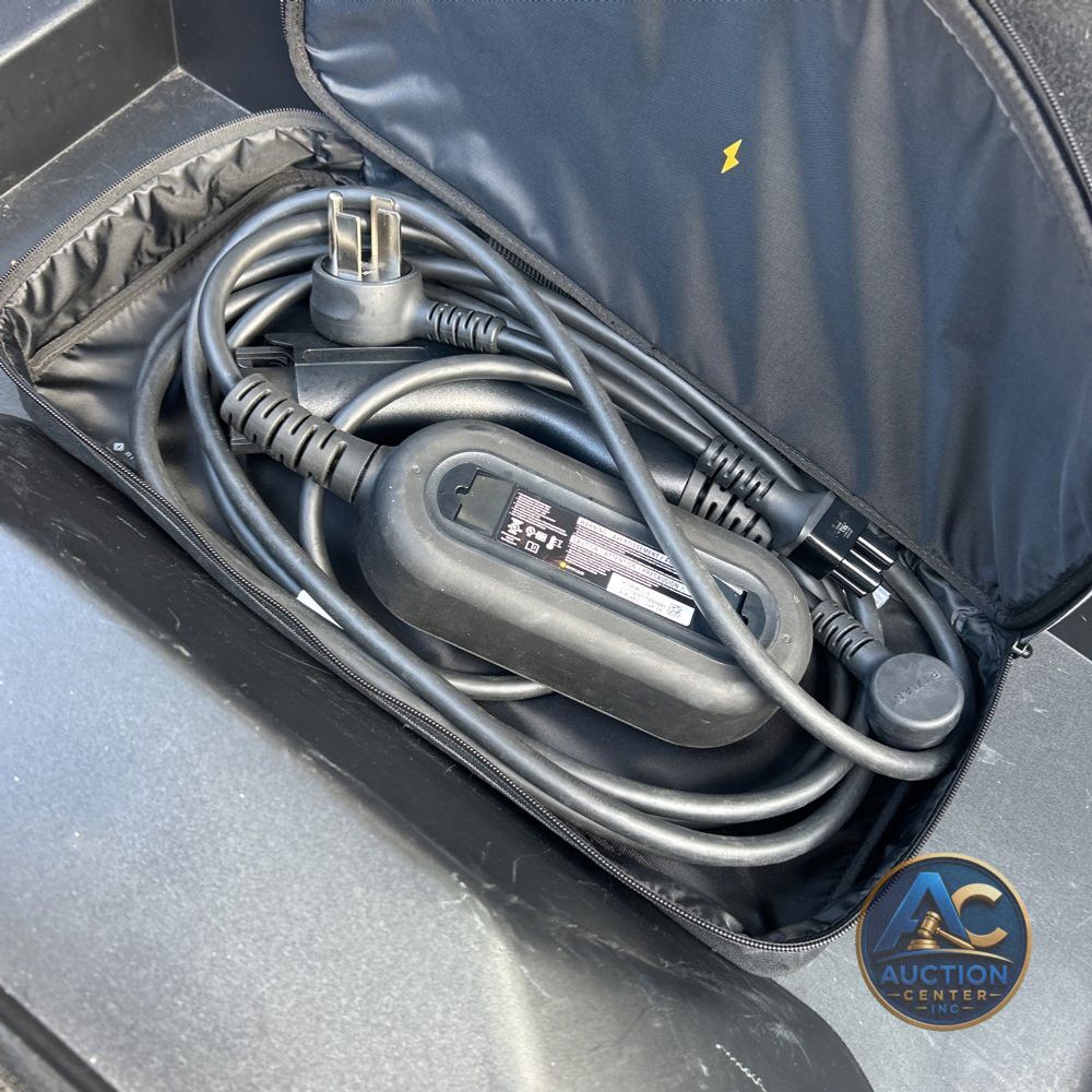 2024 Rivian R1S Adventure Dual-Motor