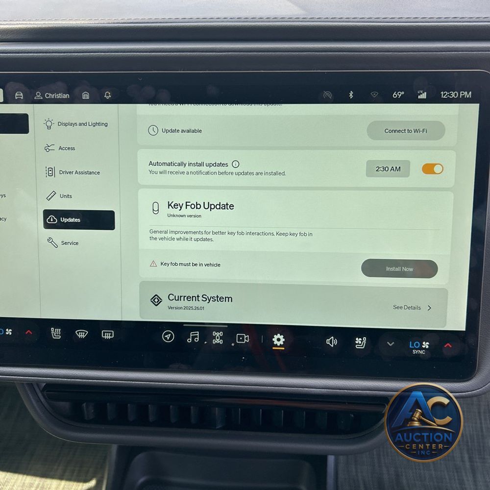 2024 Rivian R1S Adventure Dual-Motor