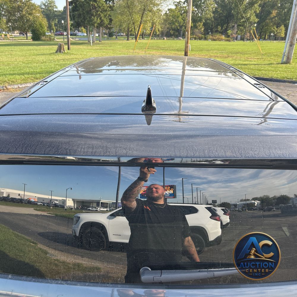 2024 Rivian R1S Adventure Dual-Motor