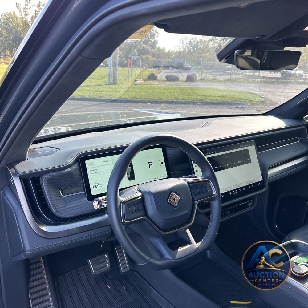 2024 Rivian R1S Adventure Dual-Motor