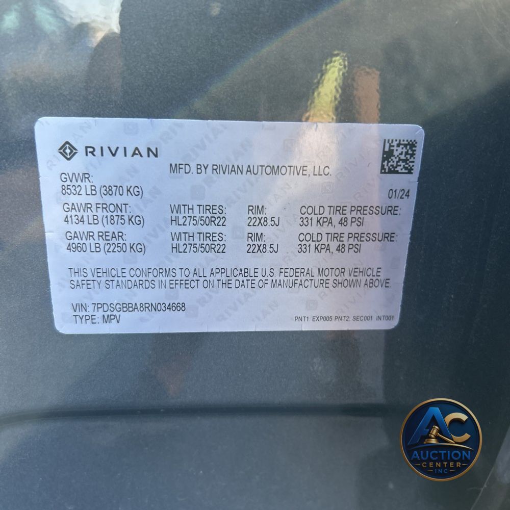 2024 Rivian R1S Adventure Dual-Motor