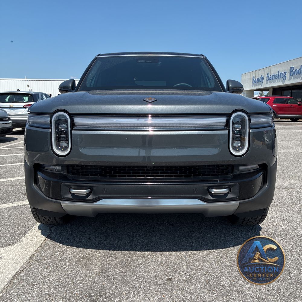 2025 Rivian R1S Adventure Dual-Motor