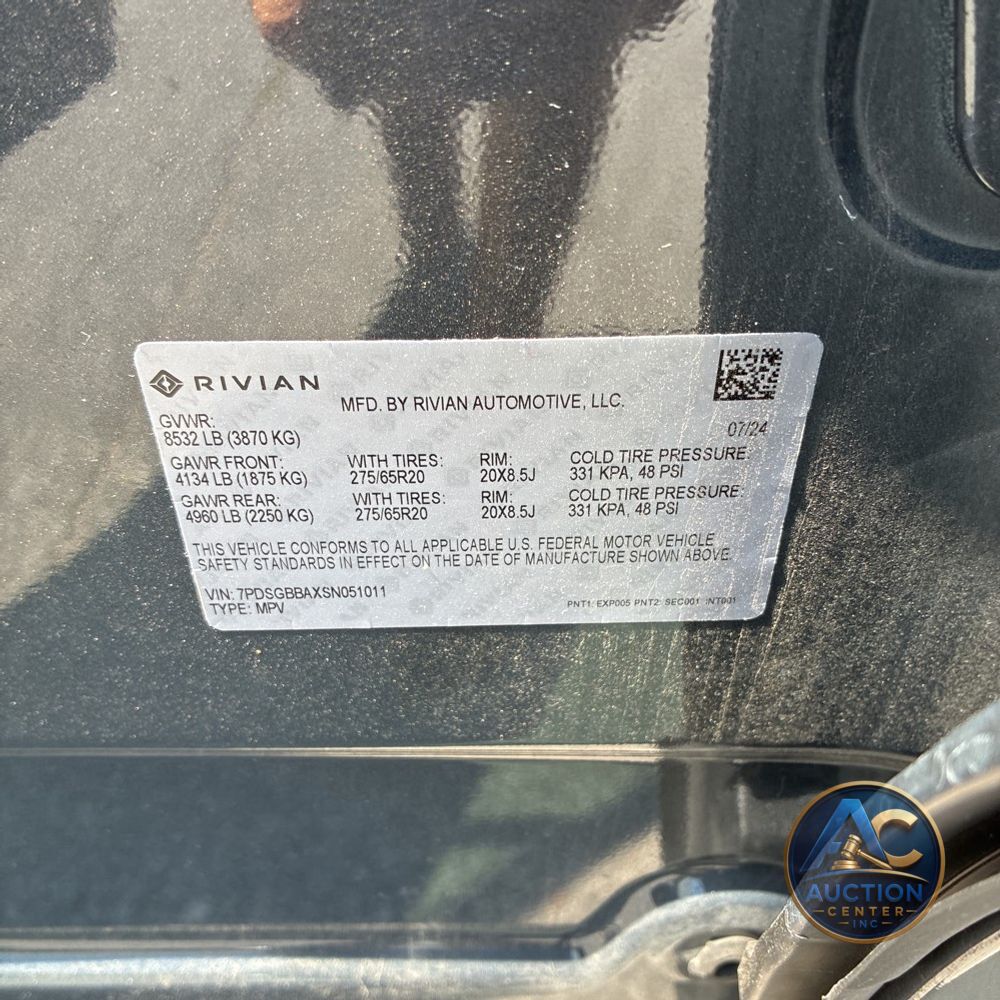 2025 Rivian R1S Adventure Dual-Motor