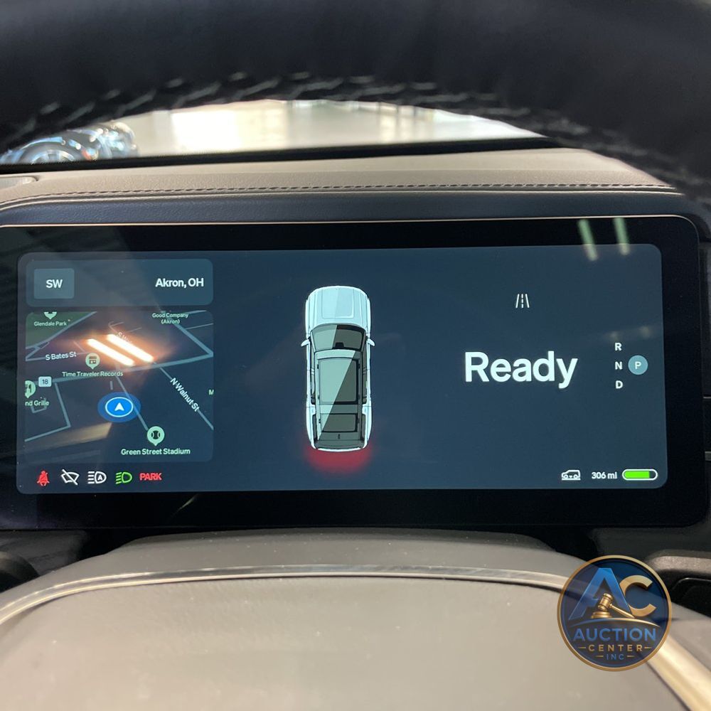 2024 Rivian R1S Adventure Dual-Motor