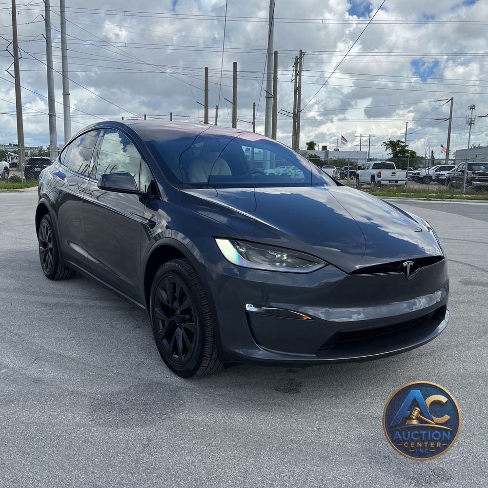 2023 Tesla Model X Long Range