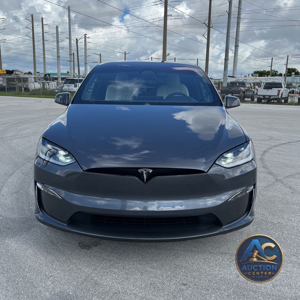 2023 Tesla Model X Long Range