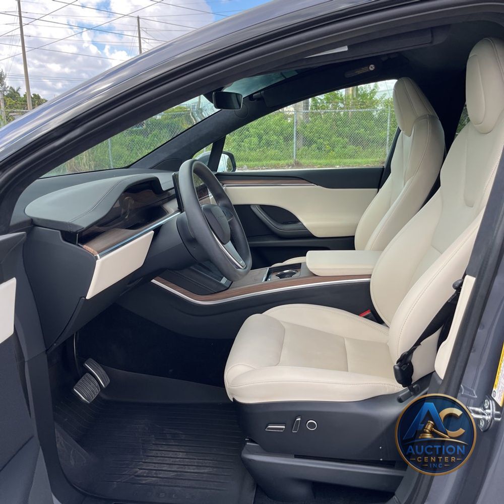 2023 Tesla Model X Long Range