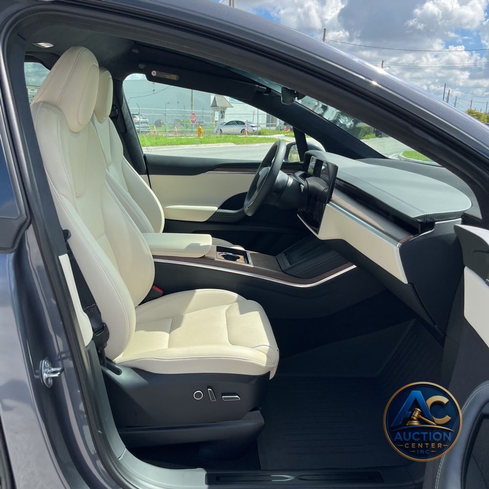 2023 Tesla Model X Long Range