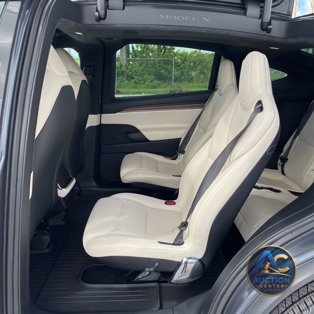 2023 Tesla Model X Long Range