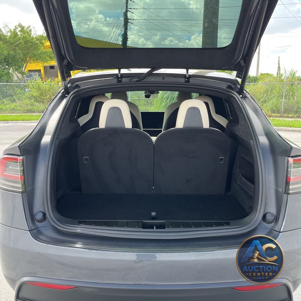 2023 Tesla Model X Long Range